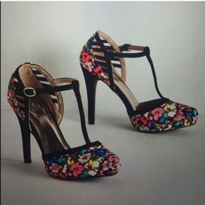 Qupid floral t-strap heels
